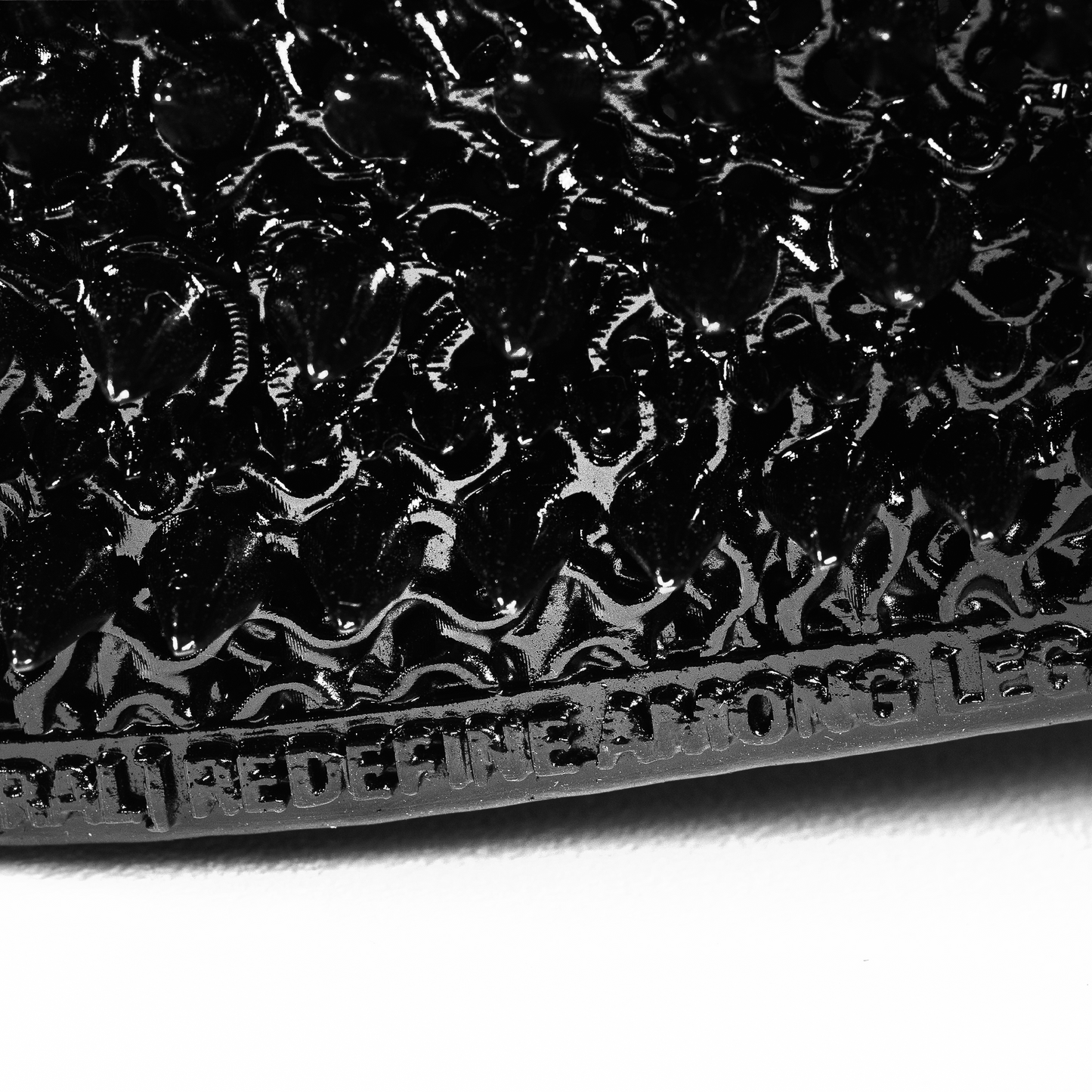 SOBA SPIKY - SHINY BLACK